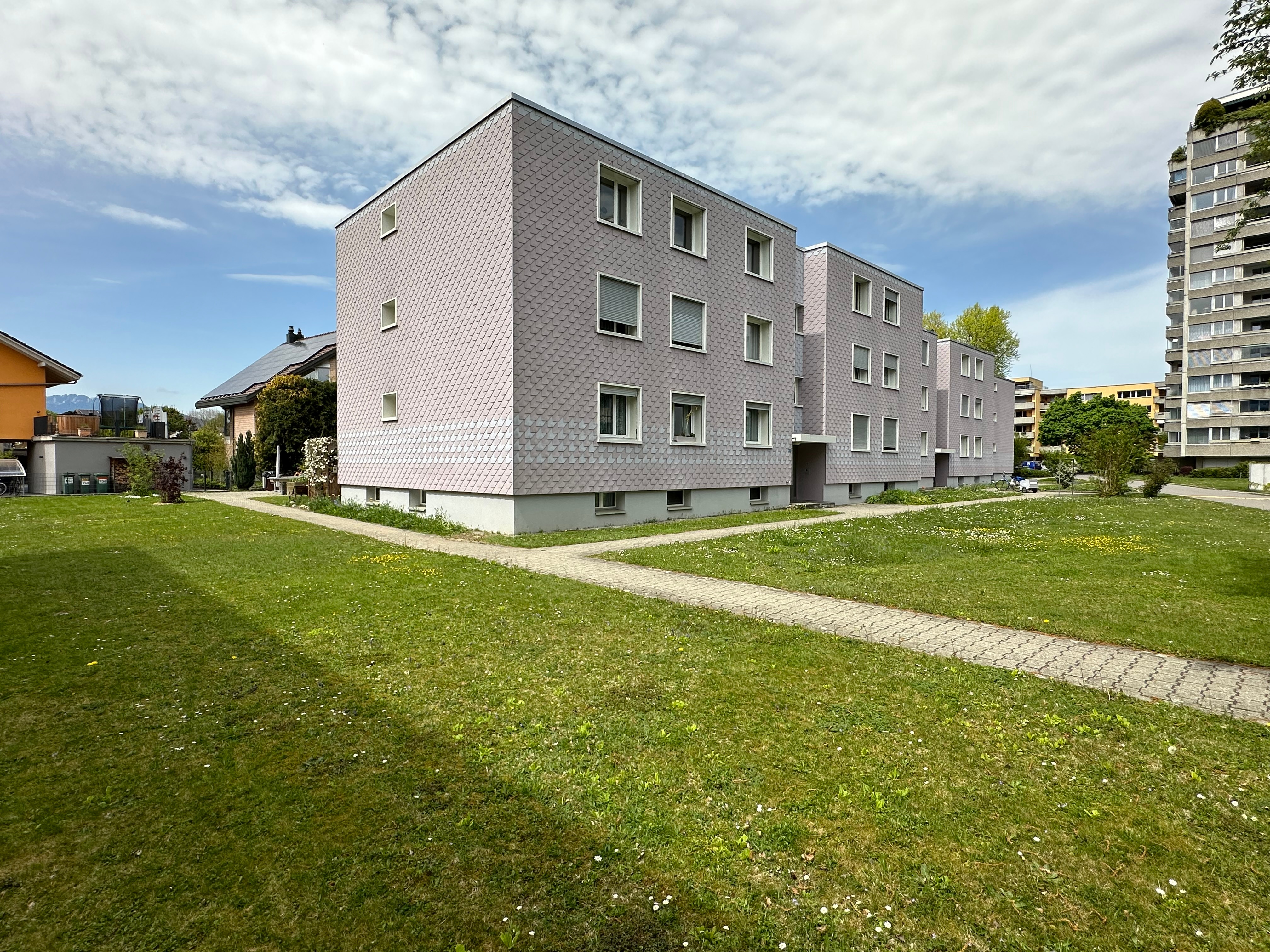 Objekt - Geräumige 4.5-Zimmer-Familienwohnung mit Weitsicht - Ruchti Partner AG Immobilien-Dienstleistungen