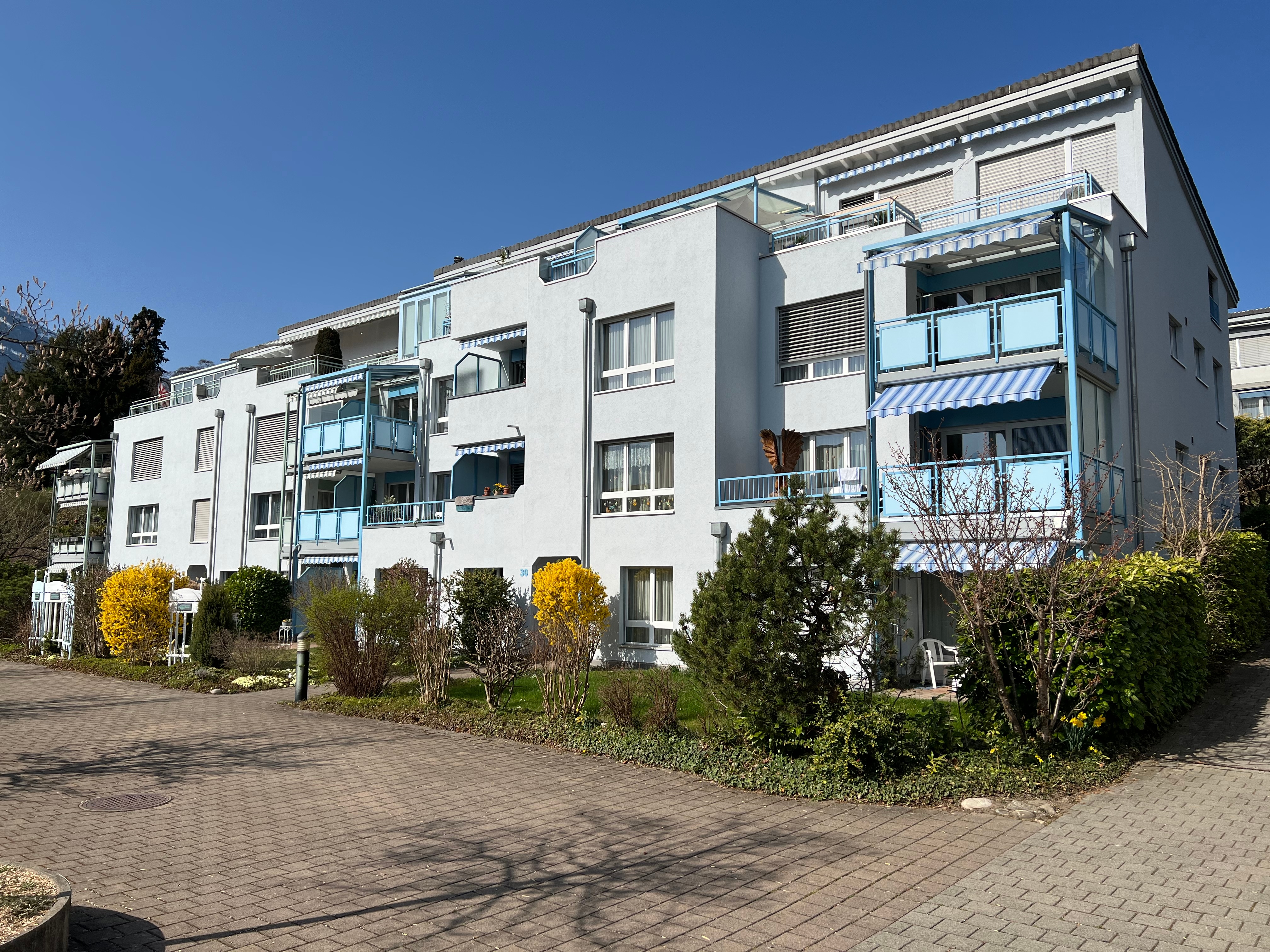 Objekt - Lichtdurchflutete 3.5-Zimmer-Eigentumswohnung - Ruchti Partner AG Immobilien-Dienstleistungen