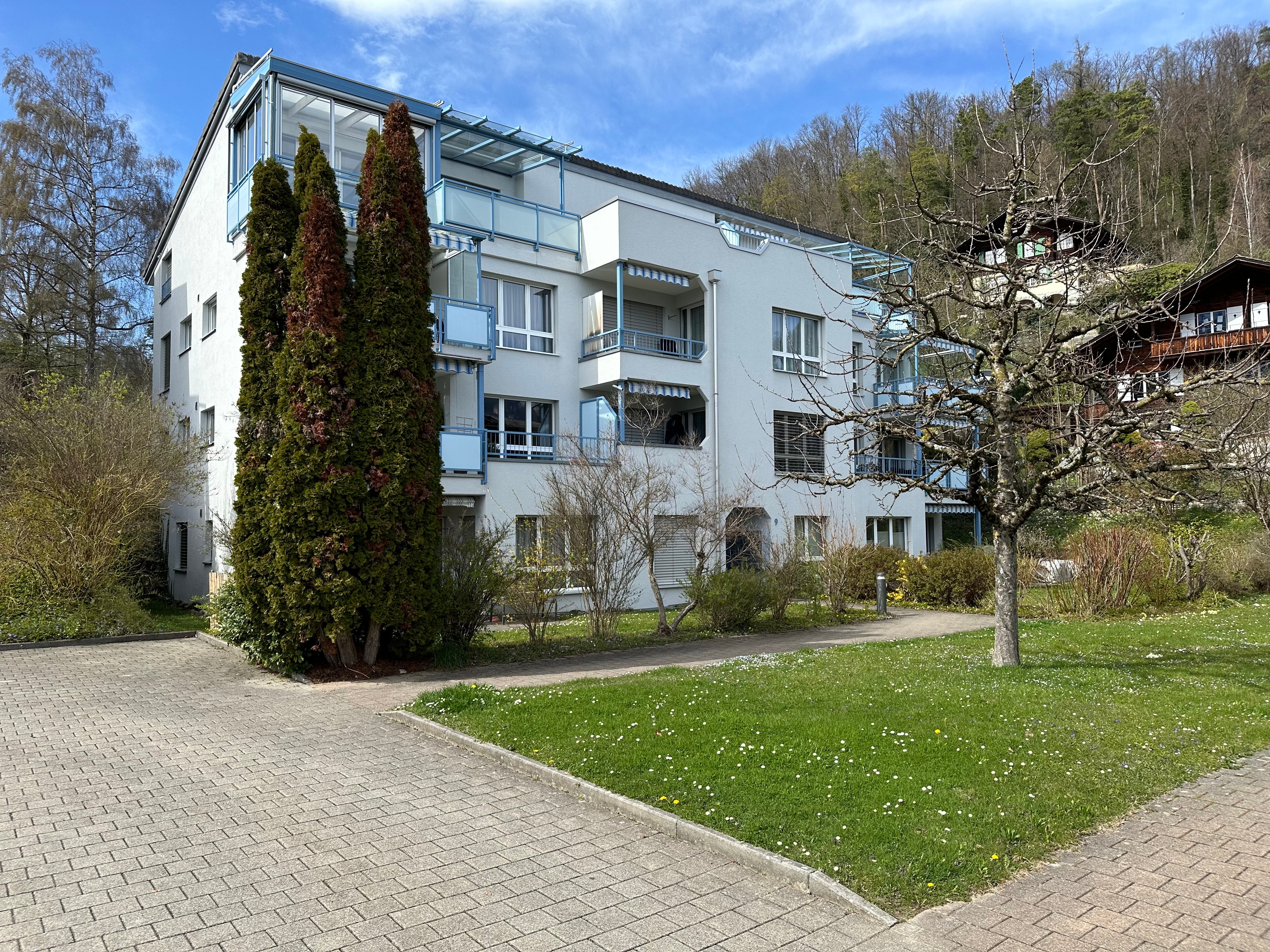 Objekt - Grosszügige 3 ½ -Zimmer-Gartenwohnung in Spiez - Ruchti Partner AG Immobilien-Dienstleistungen