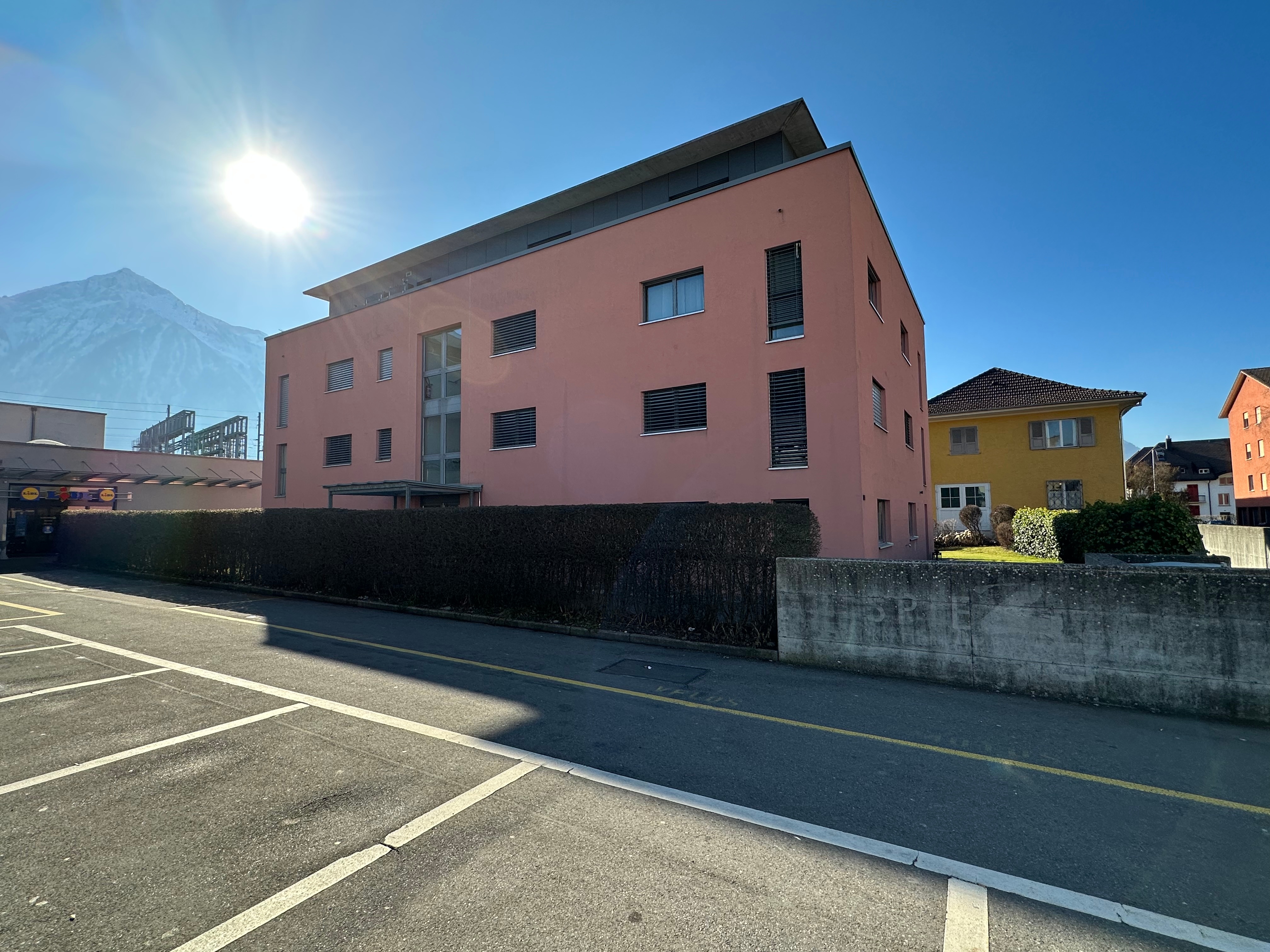 Objekt - Grosszügige 5 ½ -Zimmer-Attika-Wohnung - Ruchti Partner AG Immobilien-Dienstleistungen