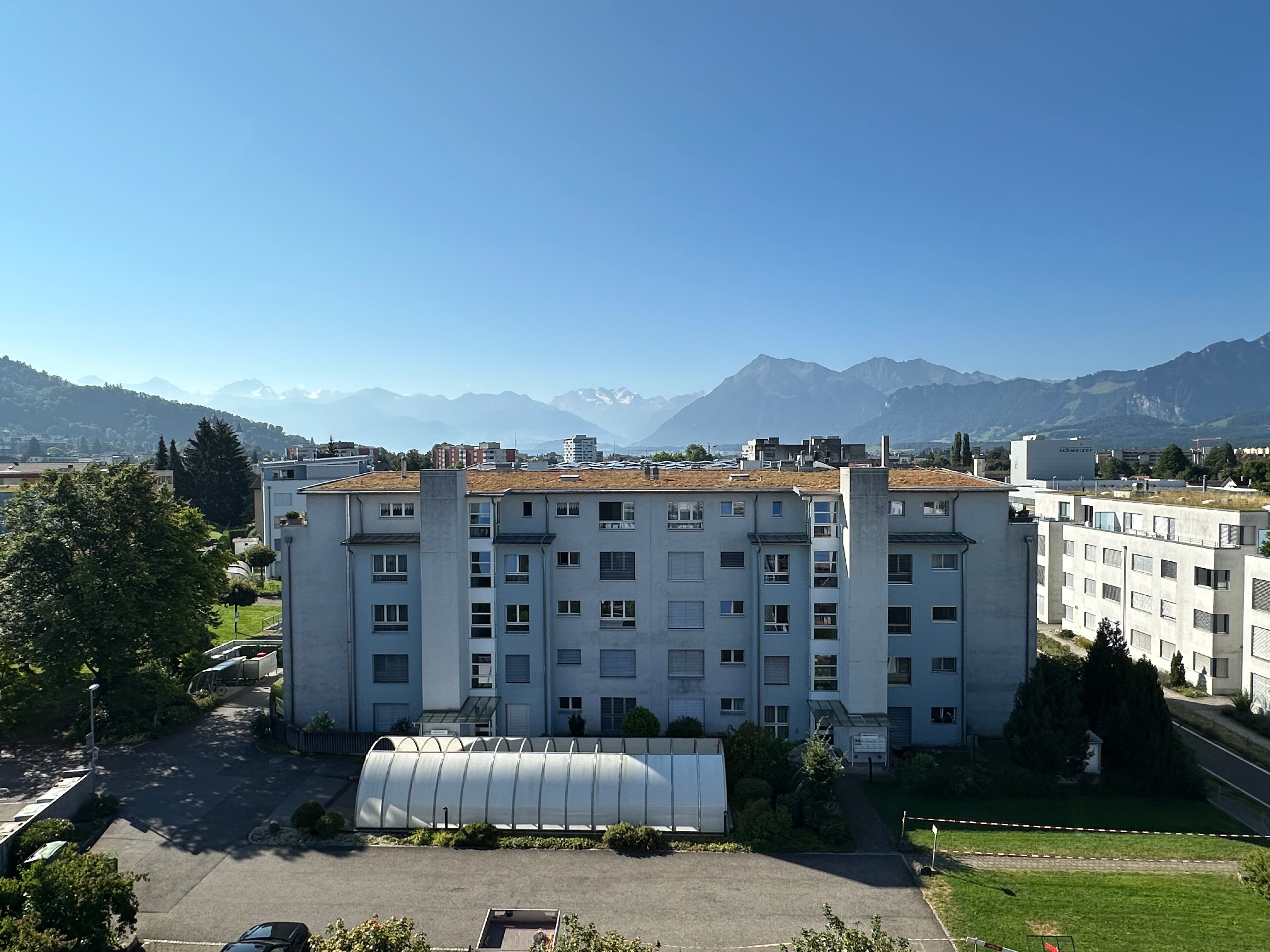 Objekt - Stadtnahe 4,5-Zimmer-Wohnung mit Sicht auf die Bergkette des Berner Oberlands - Ruchti Partner AG Immobilien-Dienstleistungen